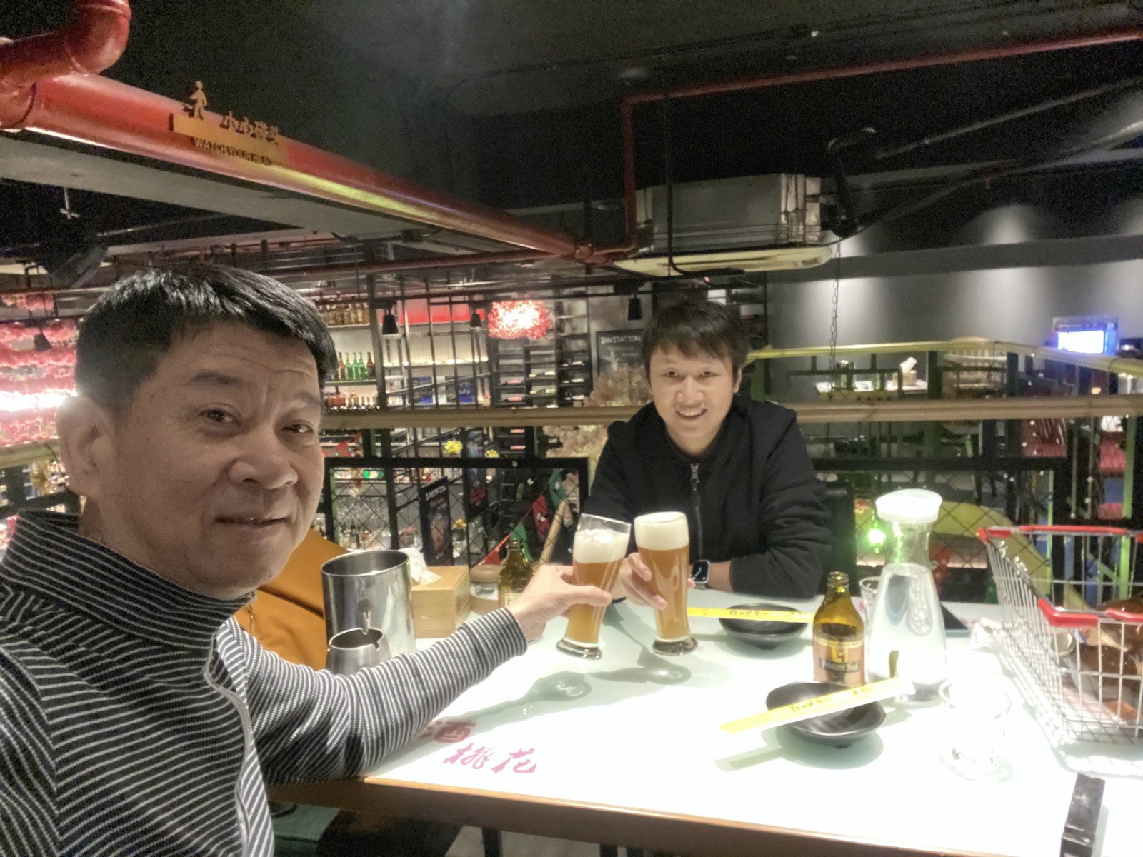 欧阳箐宇与毕晓世老师合照